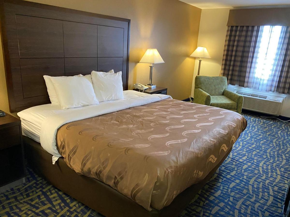 Quality Inn Rochelle Bagian luar foto