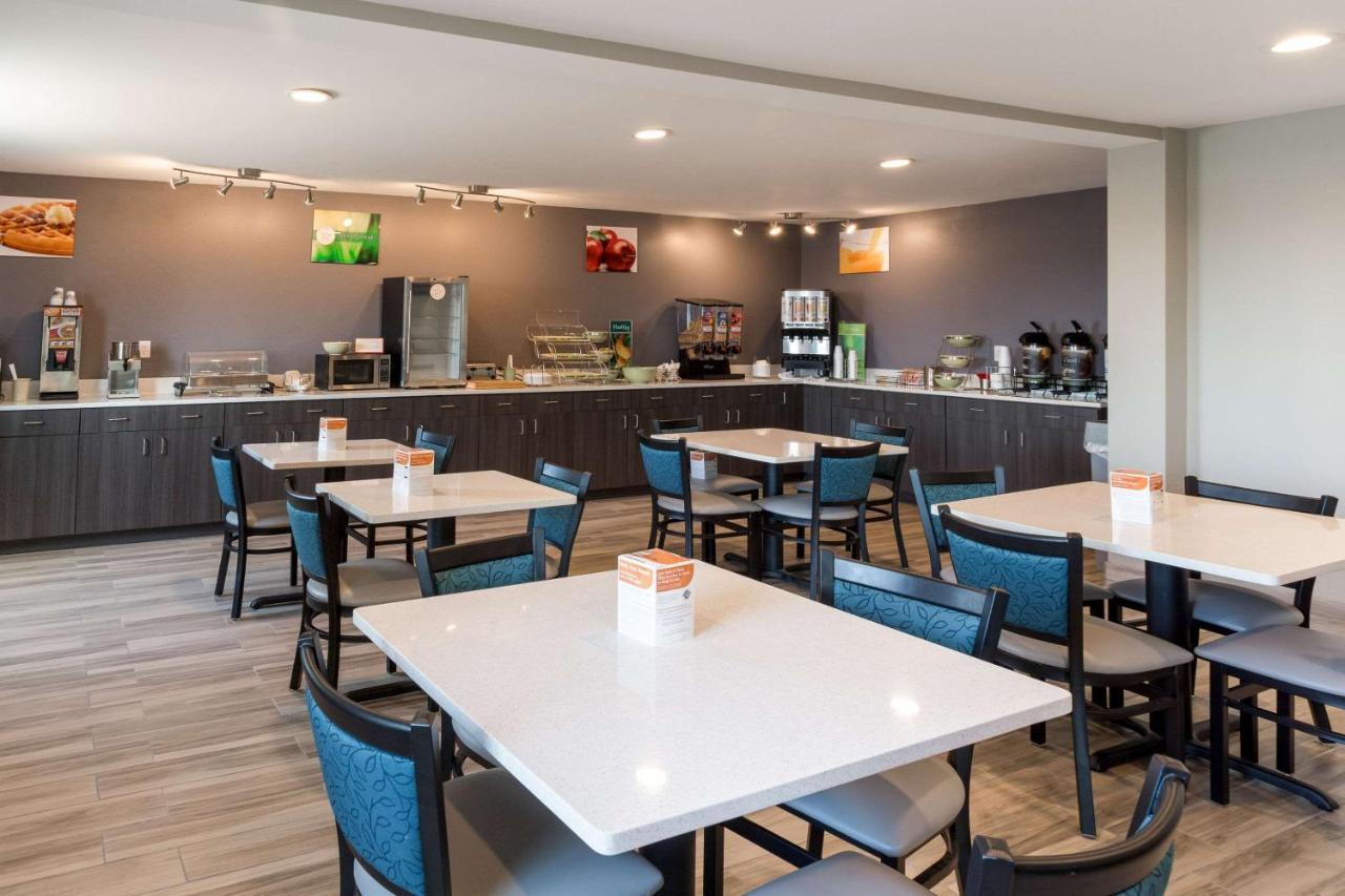 Quality Inn Rochelle Bagian luar foto