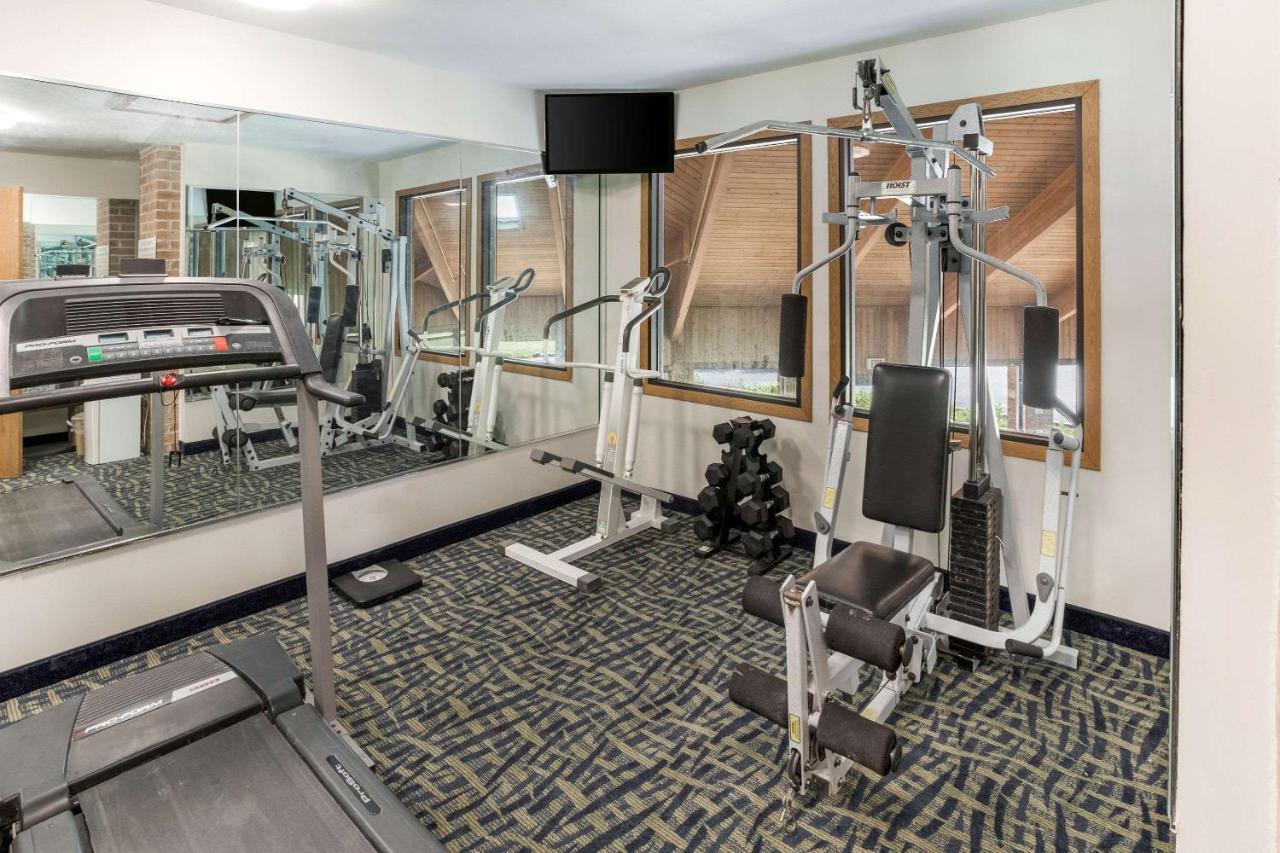 Quality Inn Rochelle Bagian luar foto