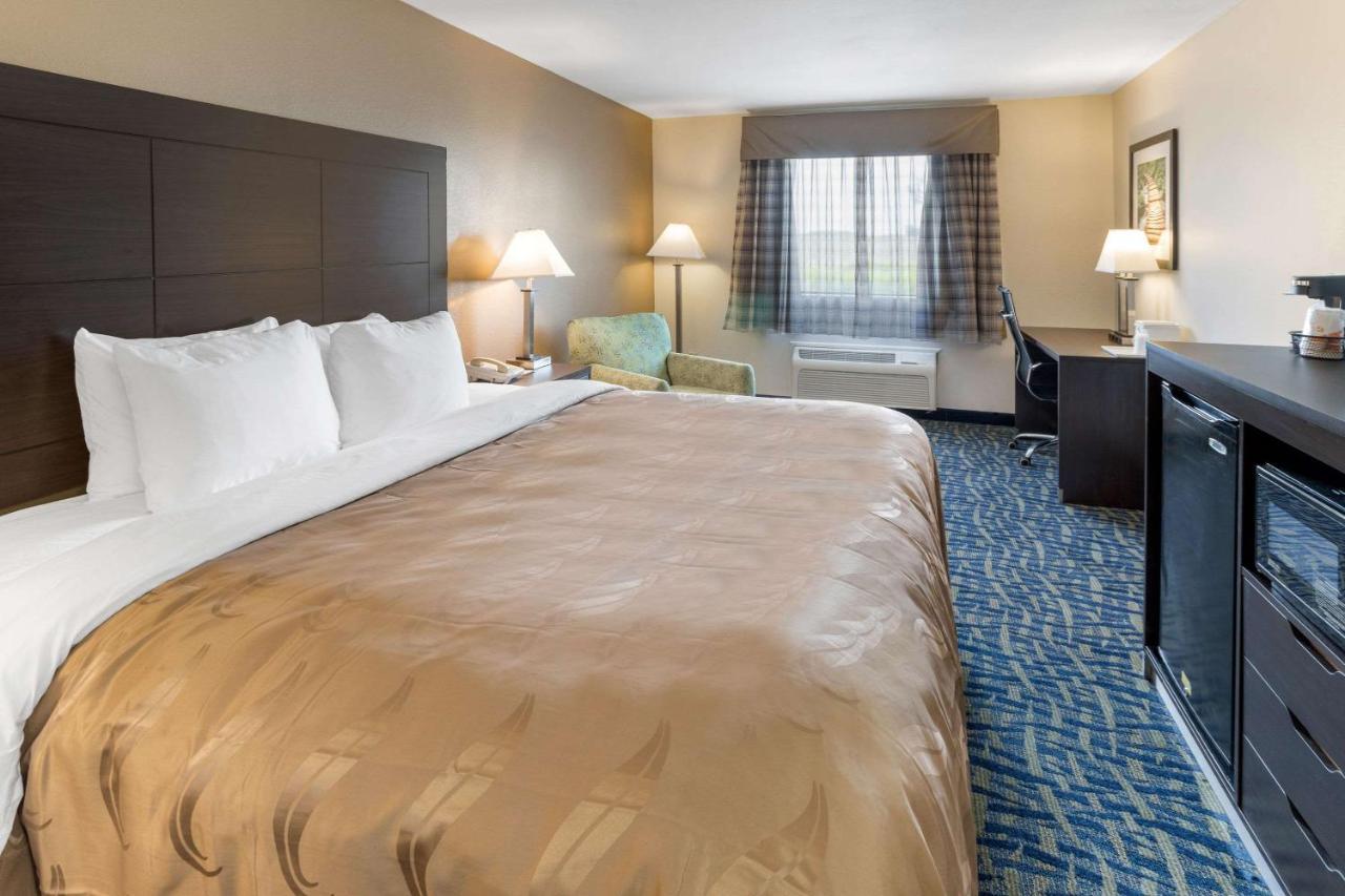 Quality Inn Rochelle Bagian luar foto