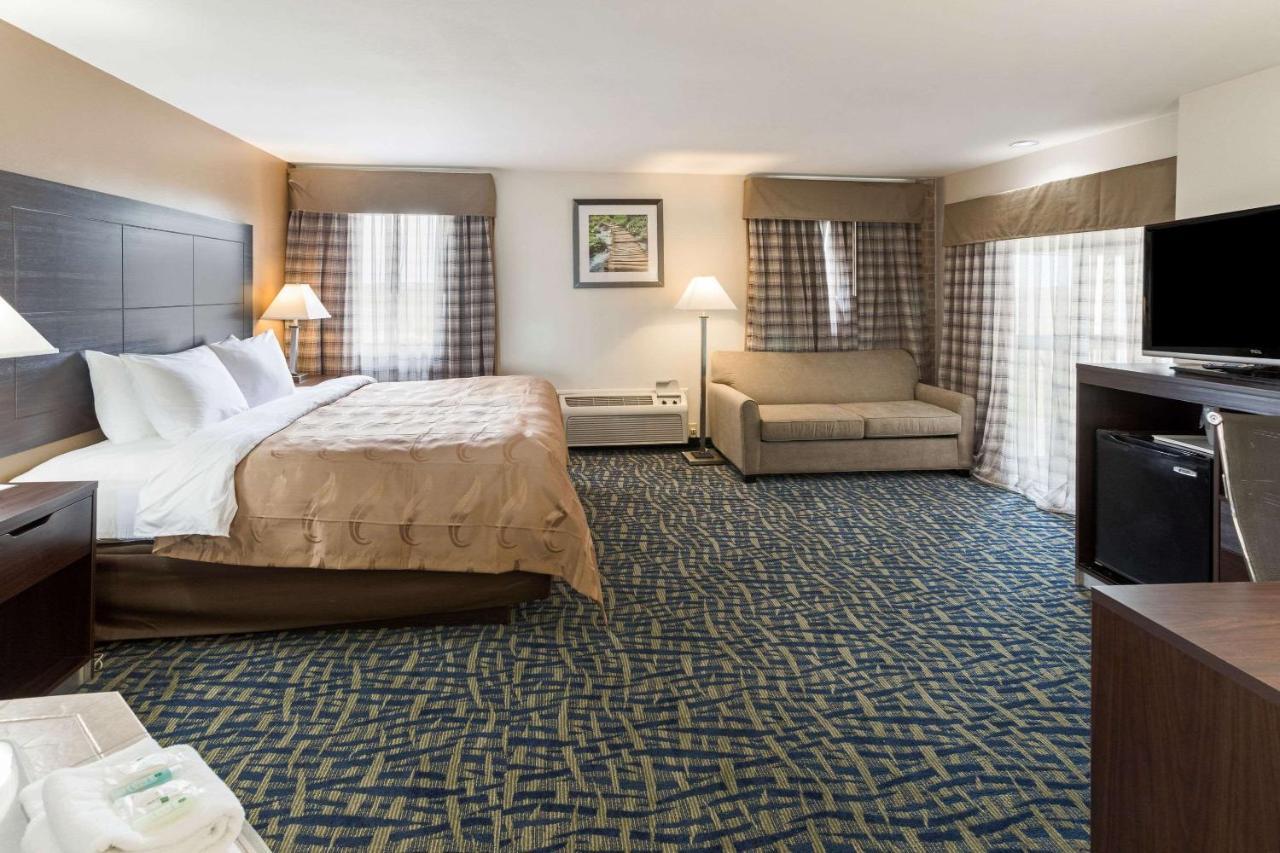 Quality Inn Rochelle Bagian luar foto