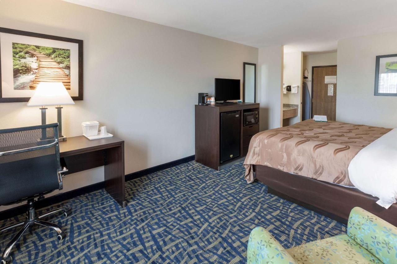 Quality Inn Rochelle Bagian luar foto