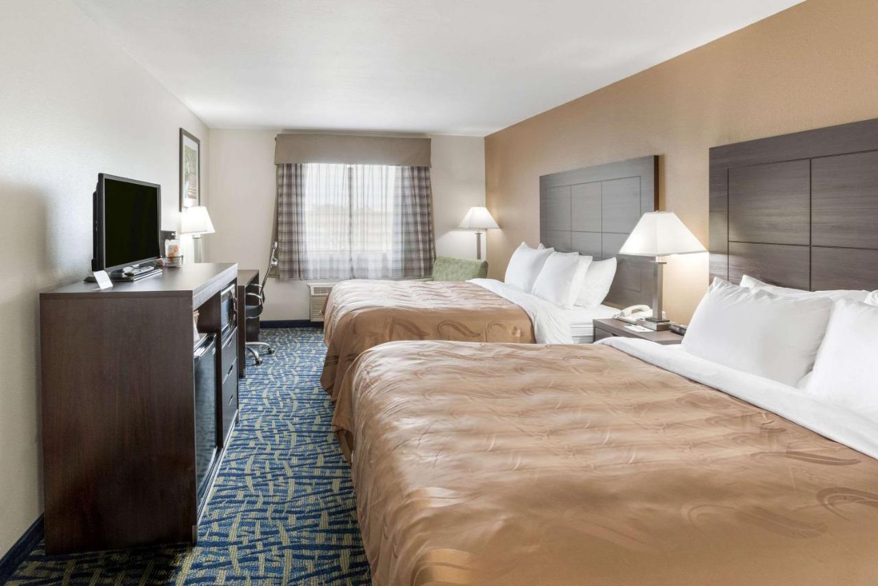 Quality Inn Rochelle Bagian luar foto