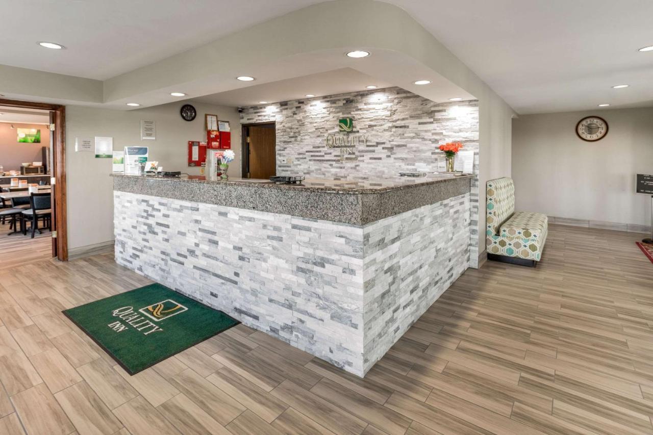 Quality Inn Rochelle Bagian luar foto