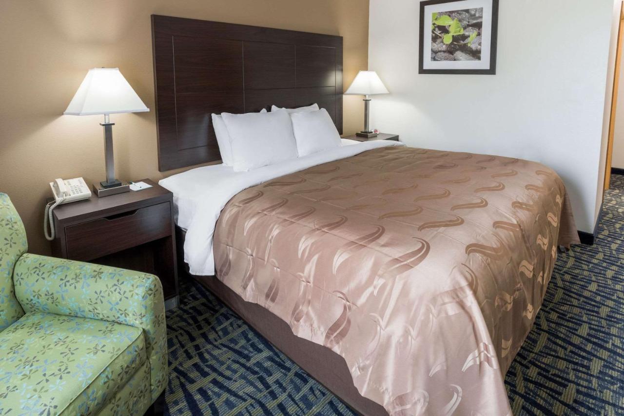 Quality Inn Rochelle Bagian luar foto