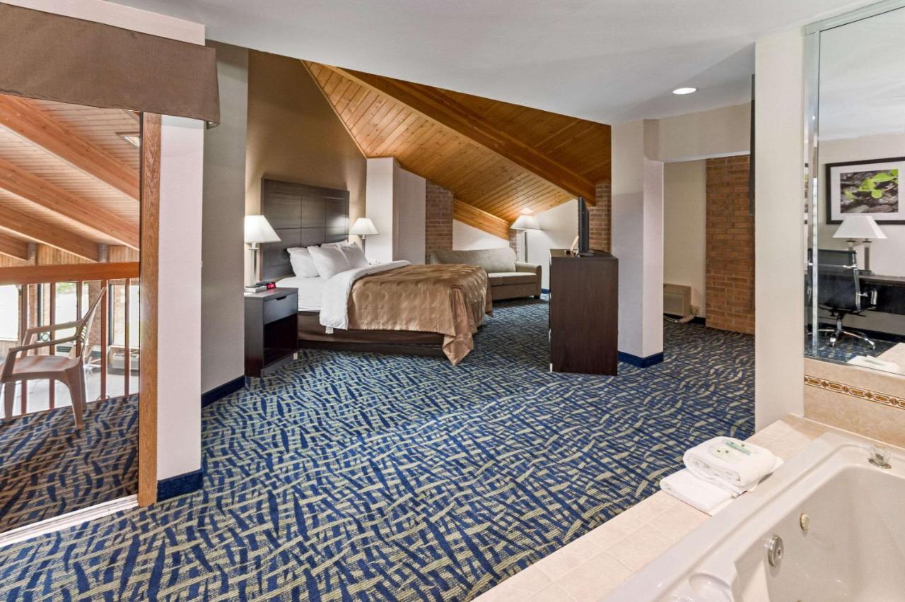 Quality Inn Rochelle Bagian luar foto